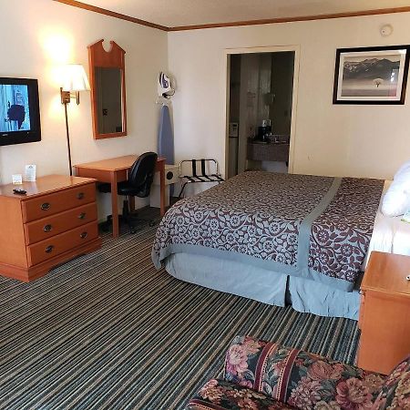 Economy Hotel Wichita- Florence St Esterno foto