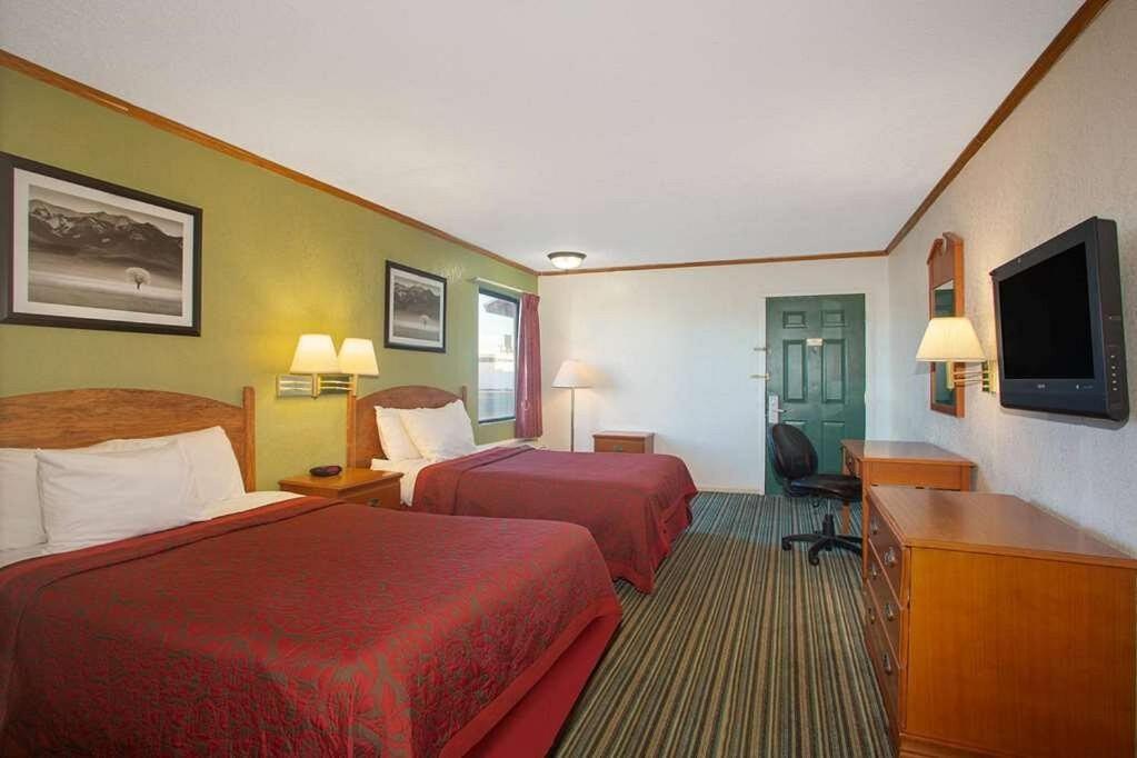 Economy Hotel Wichita- Florence St Esterno foto